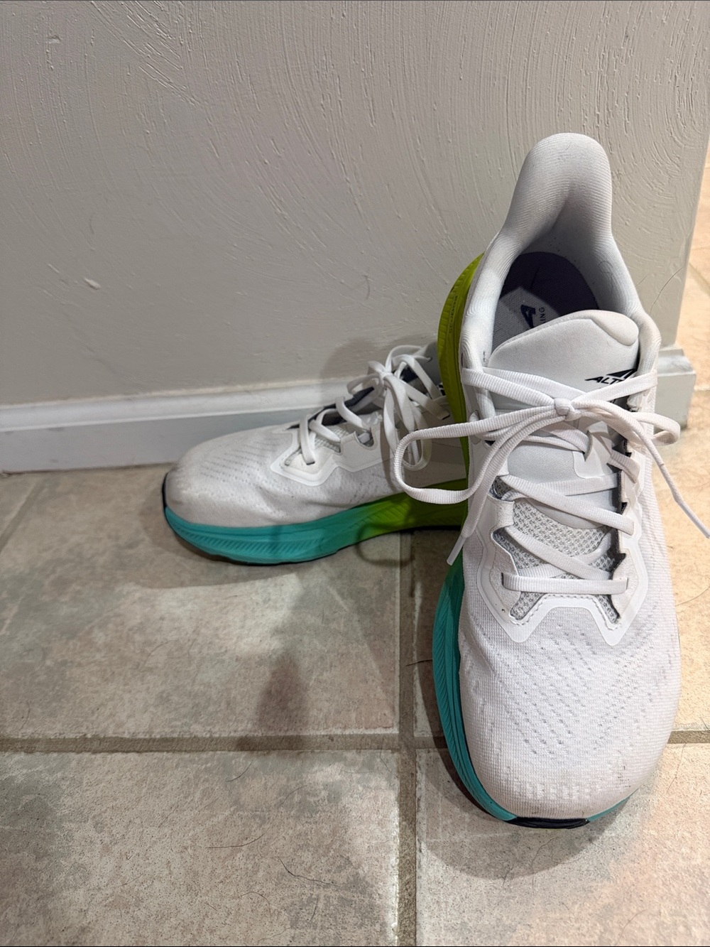 Altra Flow 2